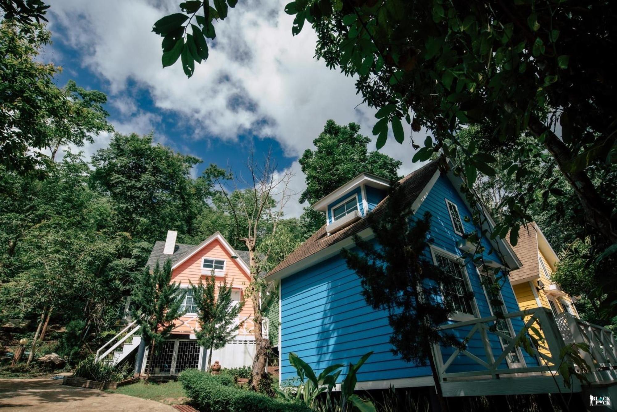 Suriyan Villa Erawan Kanchanaburi สุริยัน วิลล่า เอราวัณ กาญจนบุรี Tha Kradan ภายนอก รูปภาพ