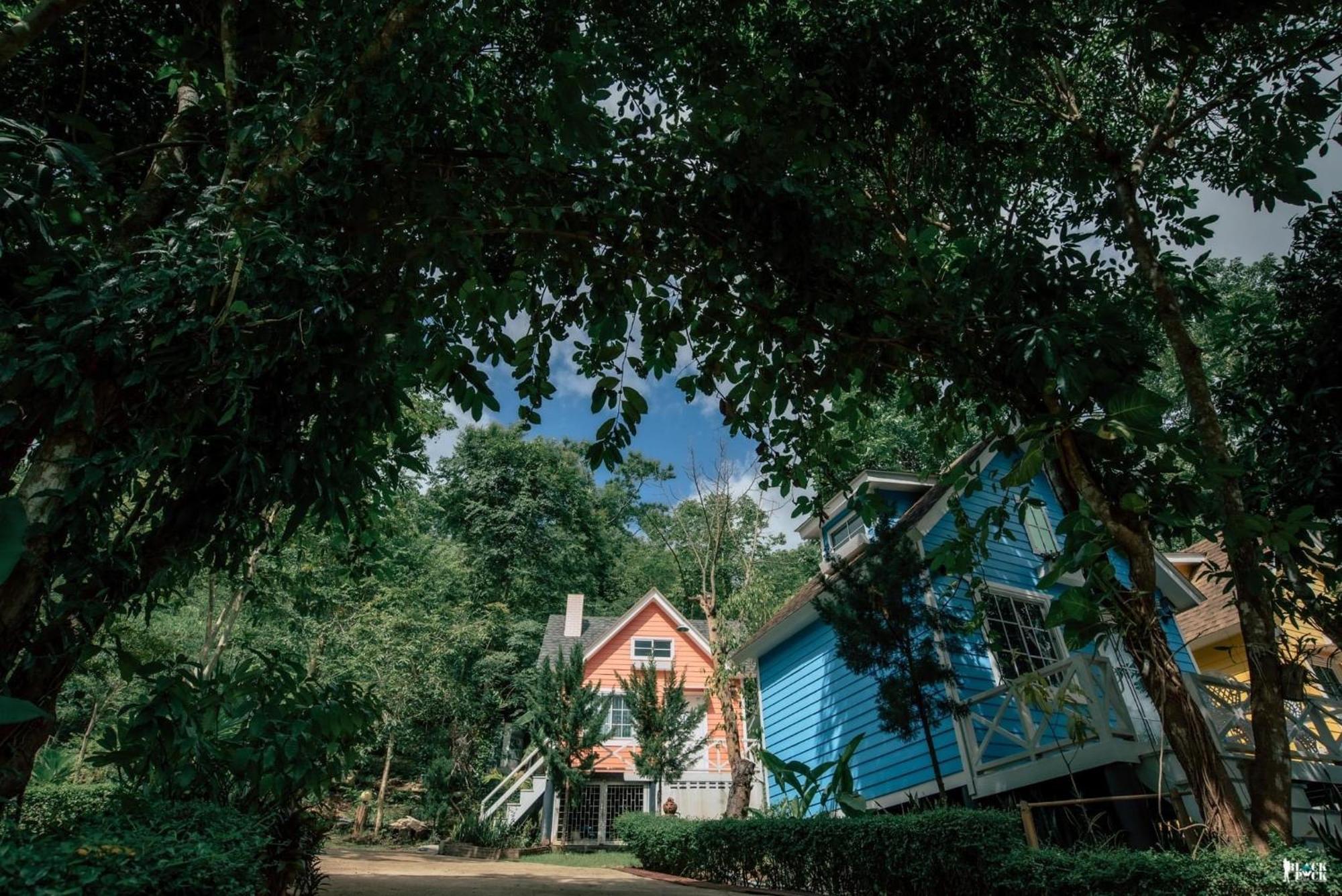 Suriyan Villa Erawan Kanchanaburi สุริยัน วิลล่า เอราวัณ กาญจนบุรี Tha Kradan ภายนอก รูปภาพ